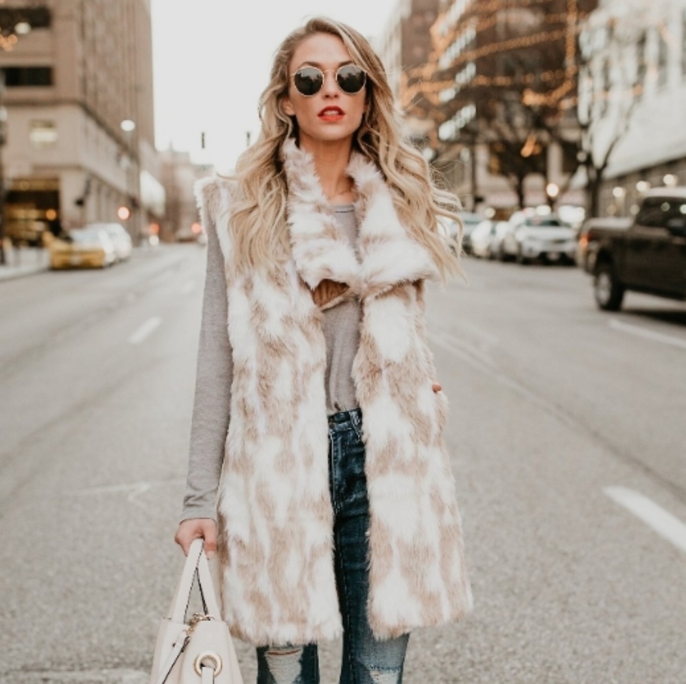 Fur vest